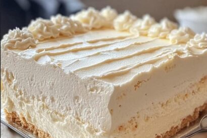 Thumbnail for Irresistible Cream Cheese Cake Recipe