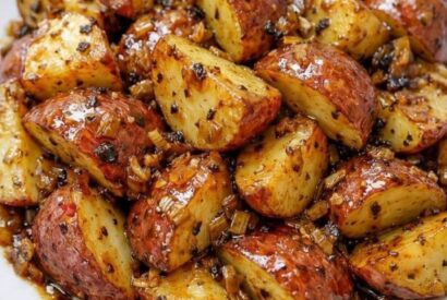 Thumbnail for Garlic Butter Roasted Red Potatoes